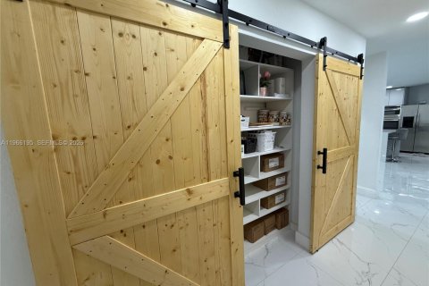 Villa ou maison à vendre à Miami Gardens, Floride: 4 chambres, 121.52 m2 № 2027791 - photo 10