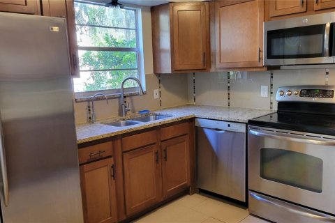 Casa en alquiler en Sarasota, Florida, 3 dormitorios, 149.85 m2 № 1551738 - foto 4