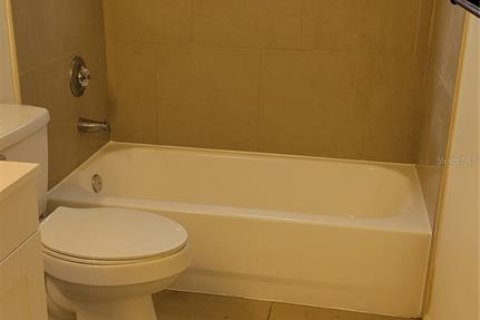 Casa en alquiler en Sarasota, Florida, 3 dormitorios, 149.85 m2 № 1551738 - foto 12