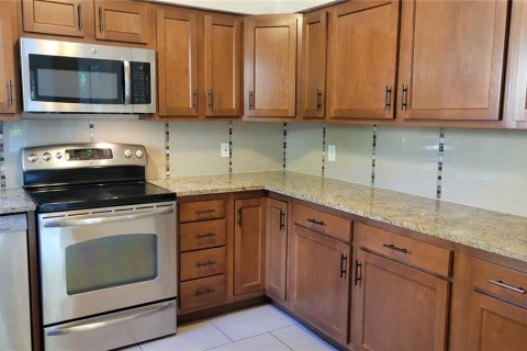 Casa en alquiler en Sarasota, Florida, 3 dormitorios, 149.85 m2 № 1551738 - foto 3