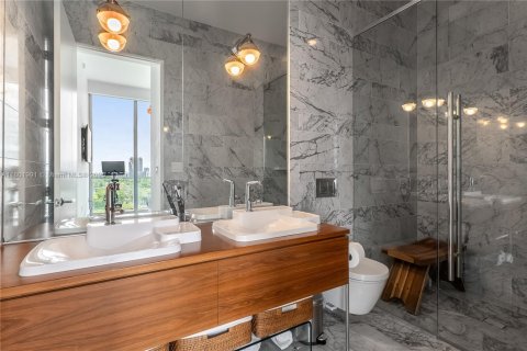 Купить кондоминиум в Майами, Флорида 2 спальни, 102.66м2, № 1862478 - фото 11