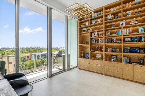 Купить кондоминиум в Майами, Флорида 2 спальни, 102.66м2, № 1862478 - фото 12