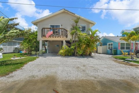 Propiedad comercial en venta en Bradenton Beach, Florida, 4 dormitorios, 156.26 m2 № 1884196 - foto 2