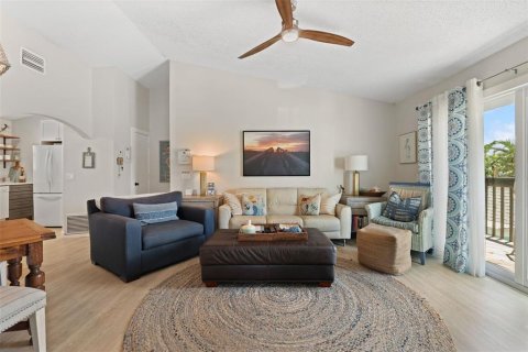 Propiedad comercial en venta en Bradenton Beach, Florida, 4 dormitorios, 156.26 m2 № 1884196 - foto 13