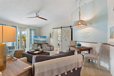 Propiedad comercial en venta en Bradenton Beach, Florida, 4 dormitorios, 156.26 m2 № 1884196 - foto 10