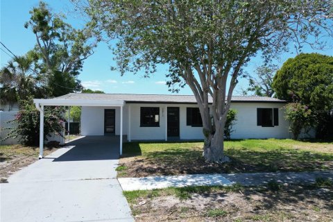 House in Tampa, Florida 3 bedrooms, 115.85 sq.m. № 1637577 - photo 4