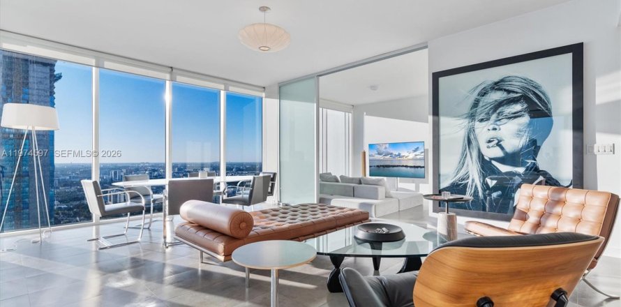 Condominio en Miami, Florida, 2 dormitorios  № 2036025