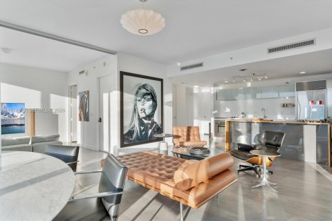 Condominio en venta en Miami, Florida, 2 dormitorios, 104.33 m2 № 2036025 - foto 13