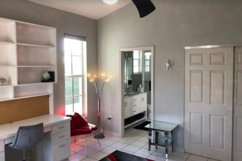 House in Longboat Key, Florida 3 bedrooms, 260.5 sq.m. № 1854137 - photo 12
