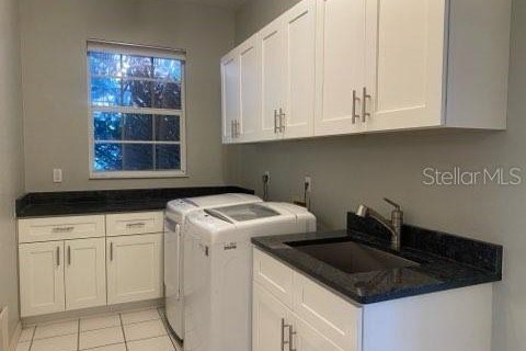 House in Longboat Key, Florida 3 bedrooms, 260.5 sq.m. № 1854137 - photo 30