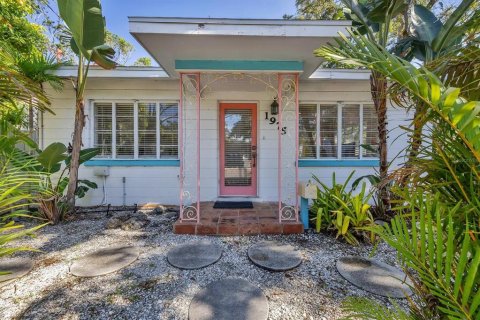 Casa en alquiler en Sarasota, Florida, 1 dormitorio, 83.61 m2 № 1910992 - foto 2