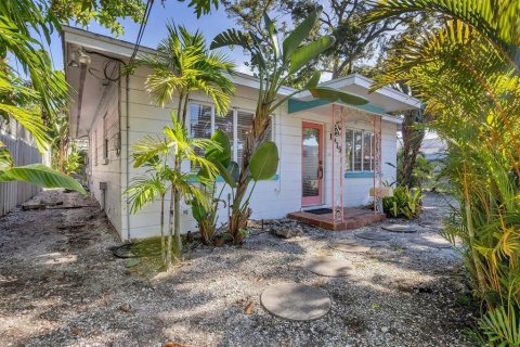 Casa en alquiler en Sarasota, Florida, 1 dormitorio, 83.61 m2 № 1910992 - foto 1