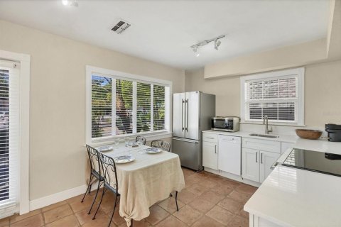 Casa en alquiler en Sarasota, Florida, 1 dormitorio, 83.61 m2 № 1910992 - foto 6
