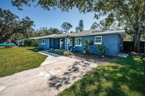 House in Clearwater, Florida 3 bedrooms, 138.05 sq.m. № 1628540 - photo 5