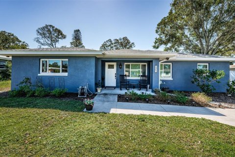 House in Clearwater, Florida 3 bedrooms, 138.05 sq.m. № 1628540 - photo 7
