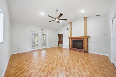 House in Tampa, Florida 3 bedrooms, 169.08 sq.m. № 2393901 - photo 21