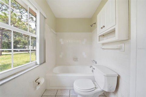 House in Tampa, Florida 3 bedrooms, 169.08 sq.m. № 2393901 - photo 10