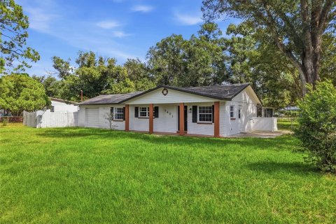 House in Tampa, Florida 3 bedrooms, 169.08 sq.m. № 2393901 - photo 18