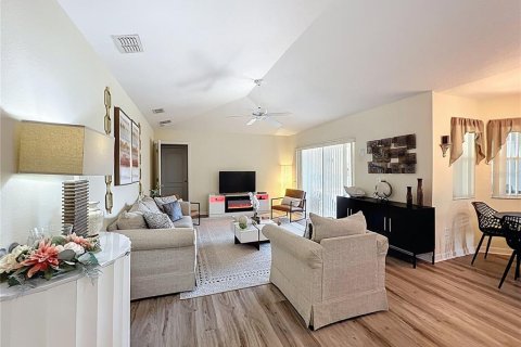 Casa en alquiler en Davenport, Florida, 4 dormitorios, 200.76 m2 № 1797909 - foto 25