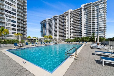 Купить кондоминиум в Авентура, Флорида 2 спальни, 116.22м2, № 1946036 - фото 22