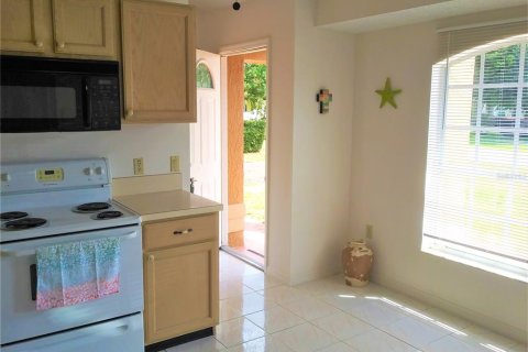 House in Deltona, Florida 3 bedrooms, 114.83 sq.m. № 1913437 - photo 4
