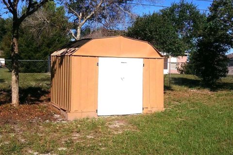House in Deltona, Florida 3 bedrooms, 114.83 sq.m. № 1913437 - photo 12