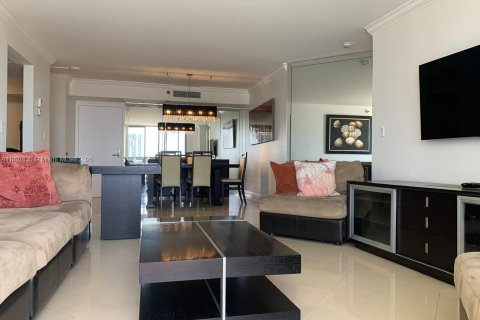 Condominio en alquiler en Aventura, Florida, 2 dormitorios, 109.72 m2 № 1950057 - foto 5