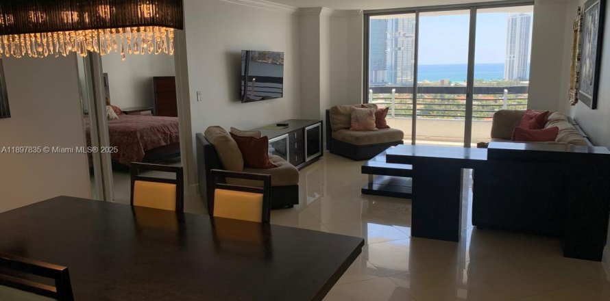 Condominio en Aventura, Florida, 2 dormitorios  № 1950057