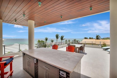 Casa en alquiler en Hollywood, Florida, 3 dormitorios, 342.44 m2 № 1962396 - foto 28