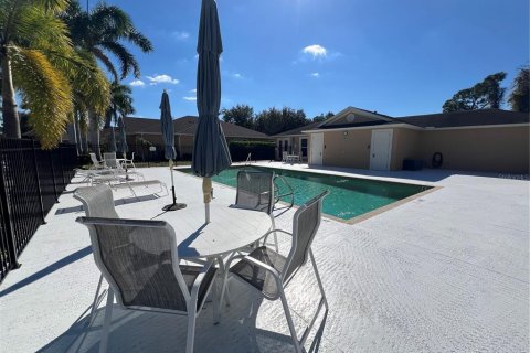 Villa ou maison à vendre à North Port, Floride: 3 chambres, 136.66 m2 № 2415412 - photo 19