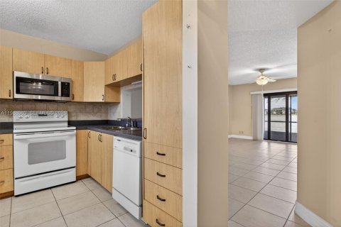 Condominio en venta en Margate, Florida, 2 dormitorios, 75.72 m2 № 2048717 - foto 9
