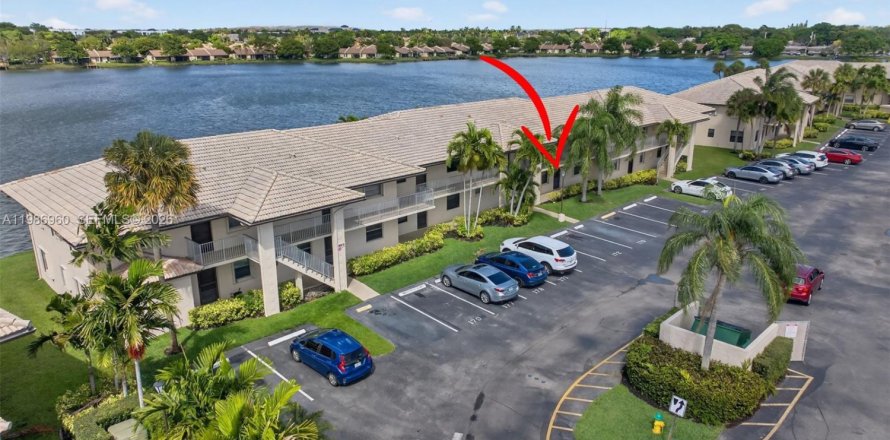 Condominio en Margate, Florida, 2 dormitorios  № 2048717