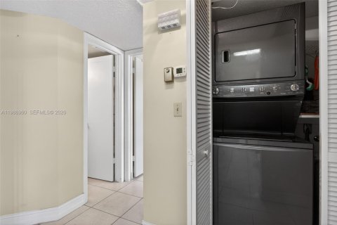 Condominio en venta en Margate, Florida, 2 dormitorios, 75.72 m2 № 2048717 - foto 13