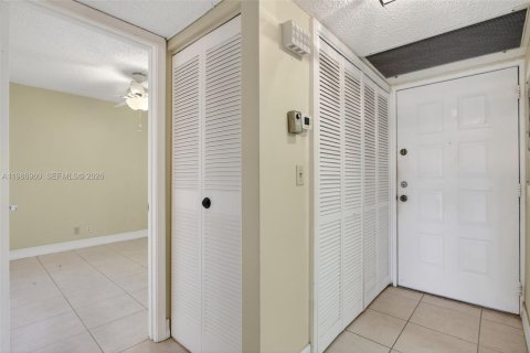 Condominio en venta en Margate, Florida, 2 dormitorios, 75.72 m2 № 2048717 - foto 12