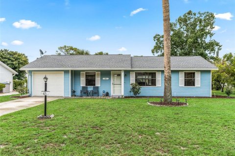 House in Leesburg, Florida 2 bedrooms, 111.48 sq.m. № 2349451