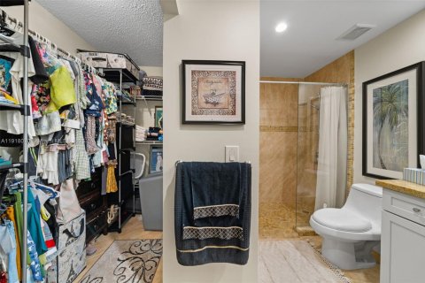 Купить кондоминиум в Халландейл-Бич, Флорида 1 спальня, 78.97м2, № 2017019 - фото 15