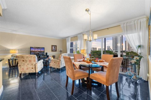 Купить кондоминиум в Халландейл-Бич, Флорида 1 спальня, 78.97м2, № 2017019 - фото 13