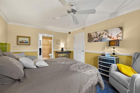 Купить кондоминиум в Халландейл-Бич, Флорида 1 спальня, 78.97м2, № 2017019 - фото 18