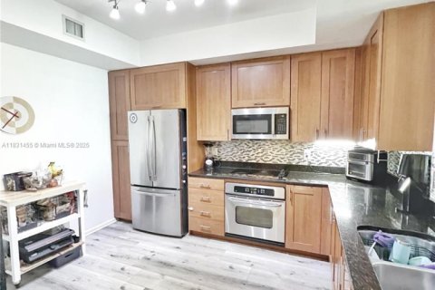 Condo in Aventura, Florida, 2 bedrooms  № 1814600 - photo 8