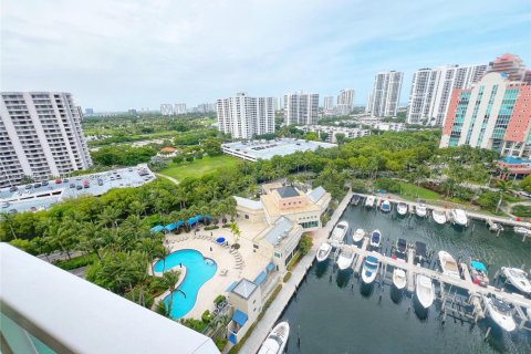 Condo in Aventura, Florida, 2 bedrooms  № 1814600 - photo 5