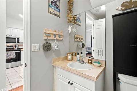 Adosado en venta en Tampa, Florida, 3 dormitorios, 188.5 m2 № 2385577 - foto 16
