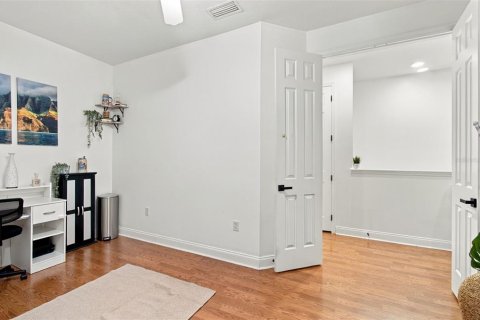 Adosado en venta en Tampa, Florida, 3 dormitorios, 188.5 m2 № 2385577 - foto 30