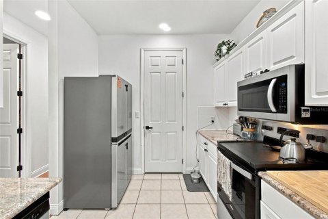 Adosado en venta en Tampa, Florida, 3 dormitorios, 188.5 m2 № 2385577 - foto 12
