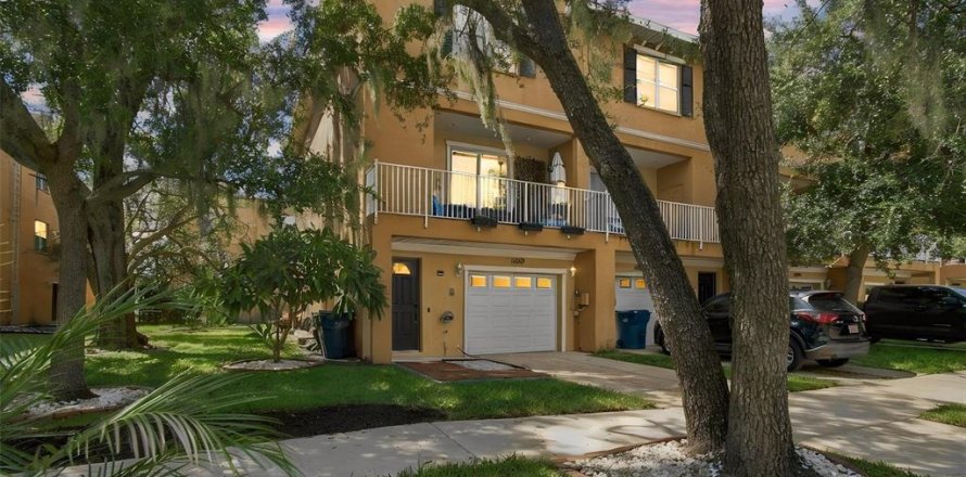 Adosado en Tampa, Florida 3 dormitorios, 188.5 m2 № 2385577