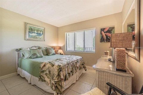 Copropriété à louer à Tierra Verde, Floride: 2 chambres, 77.57 m2 № 2220996 - photo 8