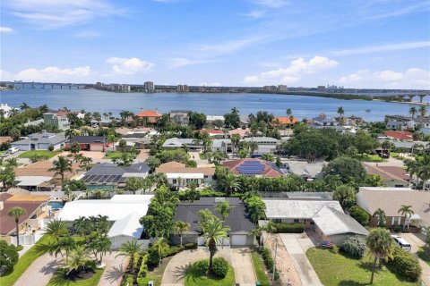 Villa ou maison à vendre à Tierra Verde, Floride: 2 chambres, 132.85 m2 № 2285678 - photo 15