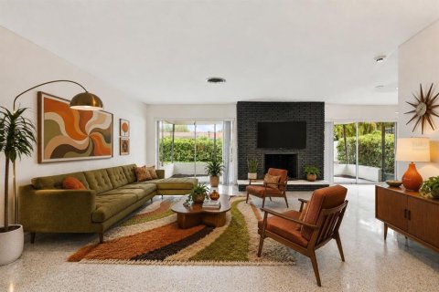 Villa ou maison à vendre à Tierra Verde, Floride: 2 chambres, 132.85 m2 № 2285678 - photo 2