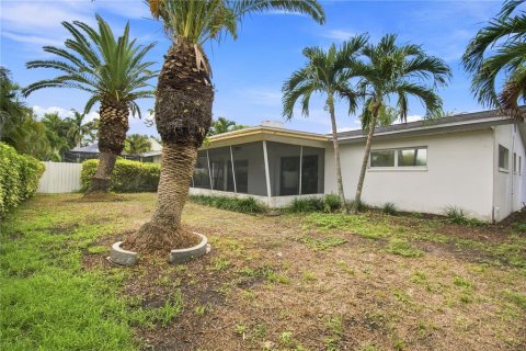 Villa ou maison à vendre à Tierra Verde, Floride: 2 chambres, 132.85 m2 № 2285678 - photo 18