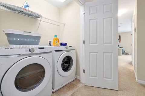 Купить виллу или дом в Киссимми, Флорида 5 спален, № 2049618 - фото 20