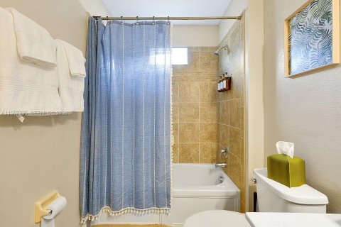 Купить виллу или дом в Киссимми, Флорида 5 спален, № 2049618 - фото 19